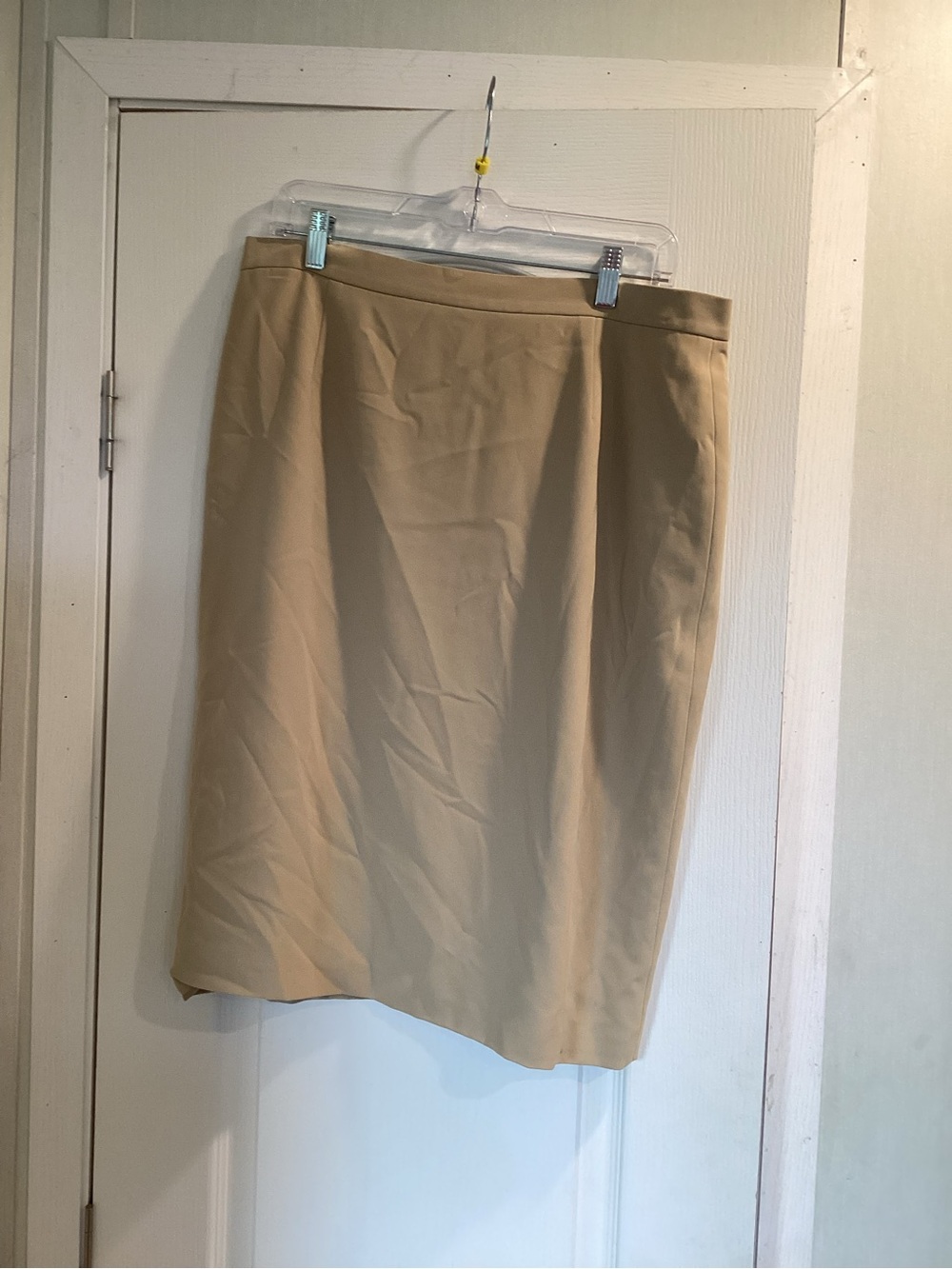 Jones New York Neutral Beige Pencil Skirt 14 EUC